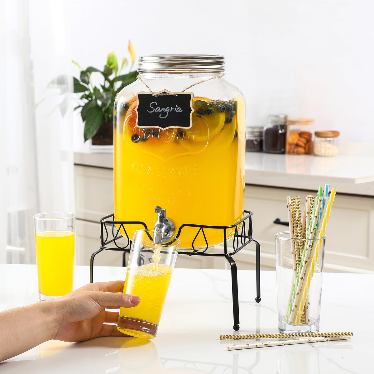 2 Gallon Glass Beverage Dispenser with Stand and Lid N516